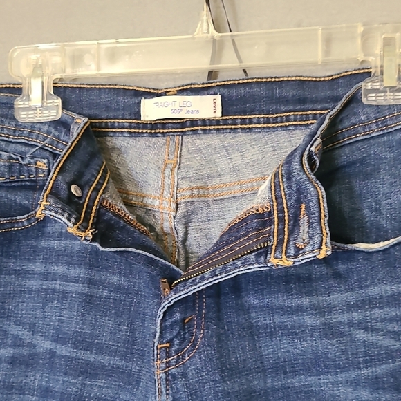 LEVI'S Women's Blue Distressed Straight Leg 505 Denim Jeans - Size 12M - Picture 10 of 16